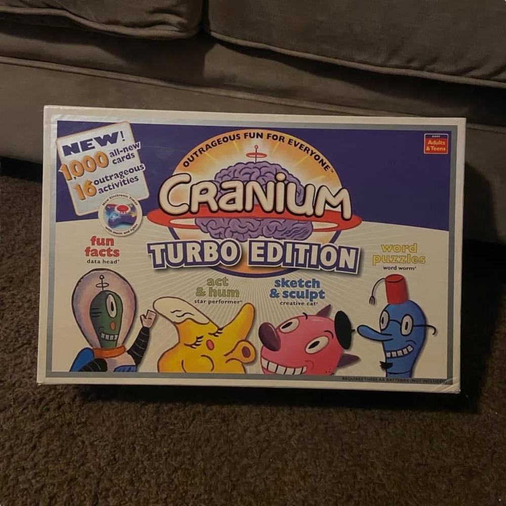 💥6/$35💥 Hasbro Cranium Turbo Edition Game with Purple and Yellow